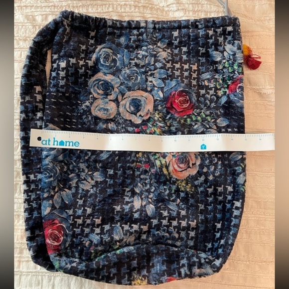 Johnny was fleece bag sling XL $90 boho spring floral bookbag backpack casual - Picture 5 of 5